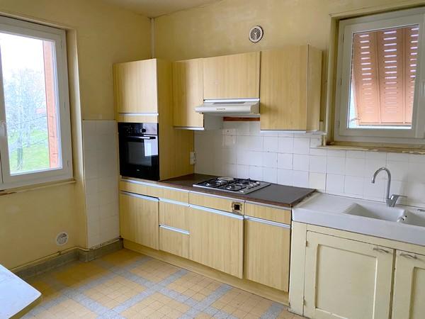 Appartement - 106 m² - 6 pièces