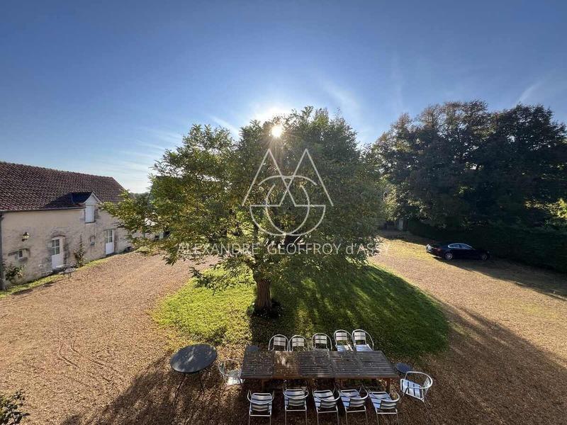 Château - 820 m² - 28 pièces