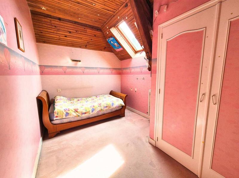 Maison - 252 m² - 9 pièces