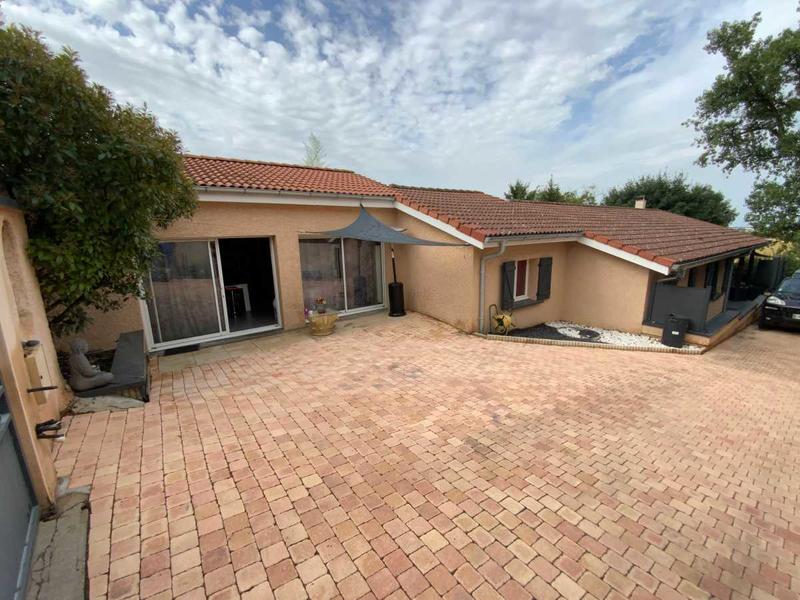 Villa - 174 m² - 9 pièces