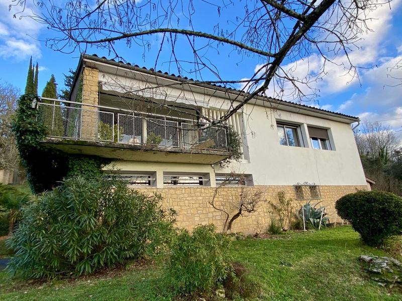 Maison - 165 m² - 6 pièces