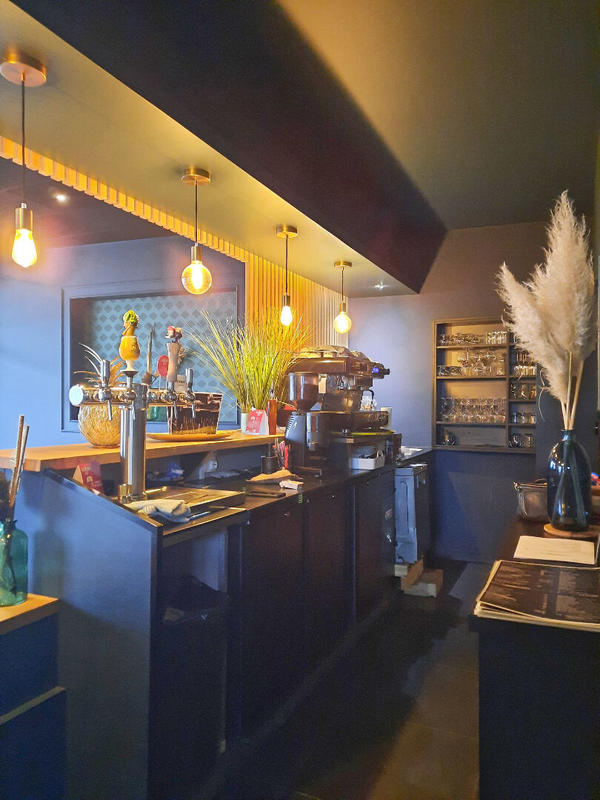 Local commercial - 163 m² - 1 pièce