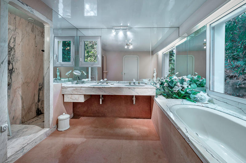 Maison - 226 m² - 6 pièces