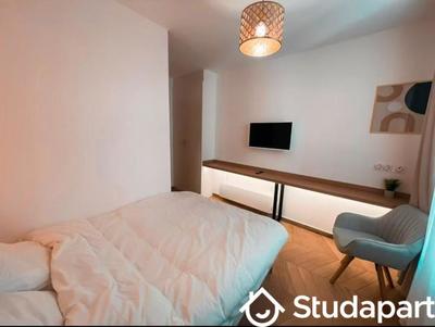 Chambre - 13 m² - 1 pièce