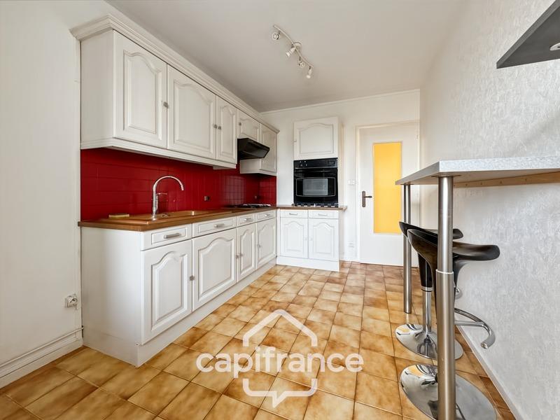 Appartement - 80 m² - 4 pièces