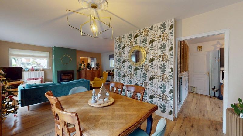 Maison - 95 m² - 5 pièces