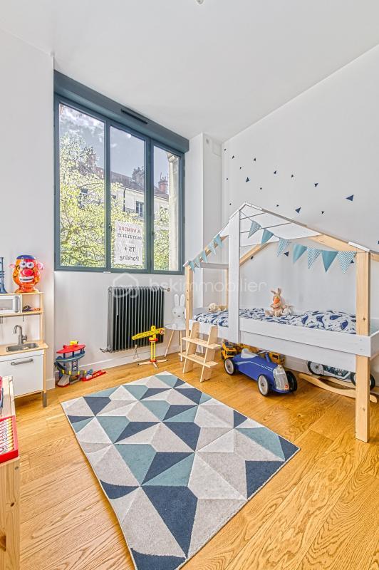 Loft - 125 m² - 5 pièces