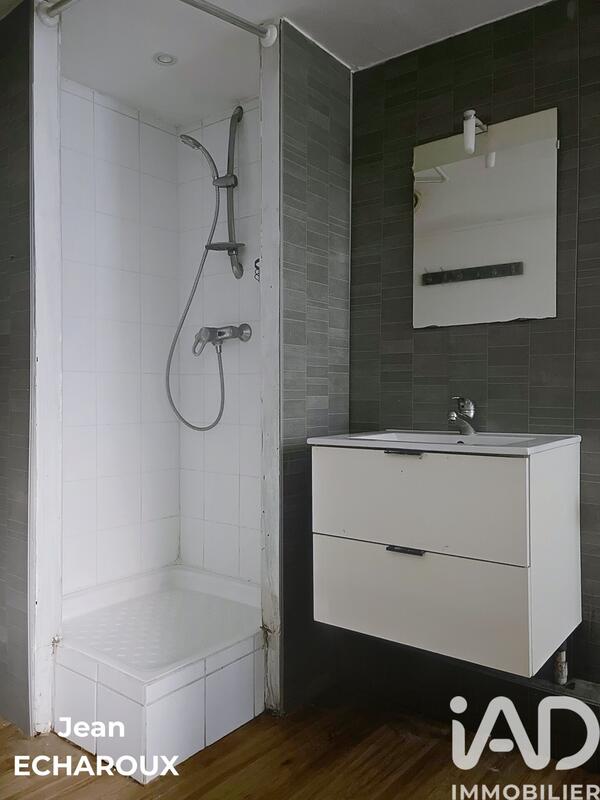 Studio - 30 m² - 1 pièce