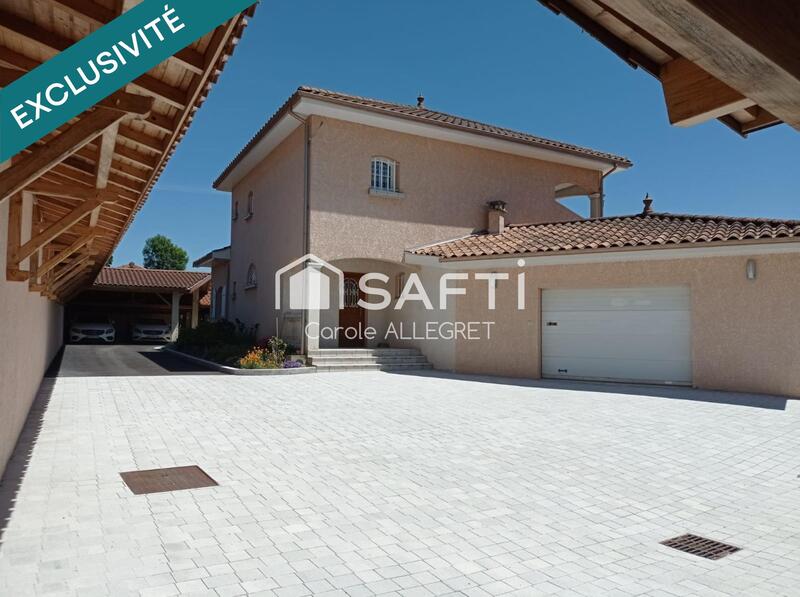 Maison - 180 m² - 6 pièces