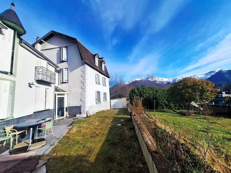 Maison - 190 m² - 8 pièces