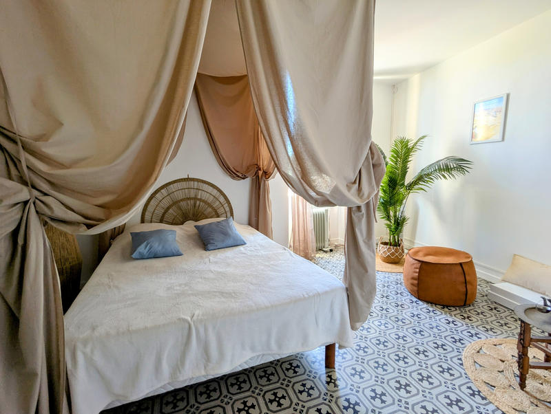 Propriété - 300 m² - 9 pièces