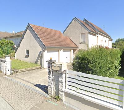 Maison - 165 m² - 8 pièces
