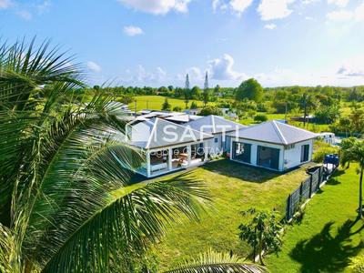 Maison - 176 m² - 5 pièces