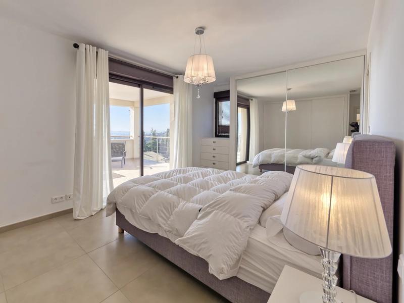 Villa - 280 m² - 7 pièces