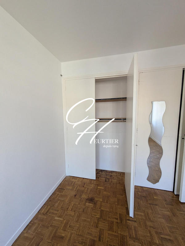 Appartement - 77 m² - 4 pièces