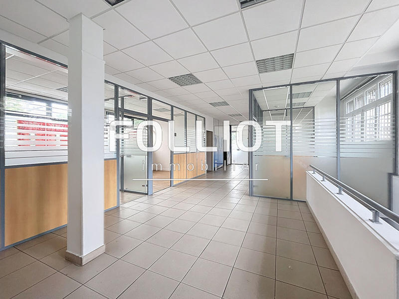 Local commercial - 134 m²