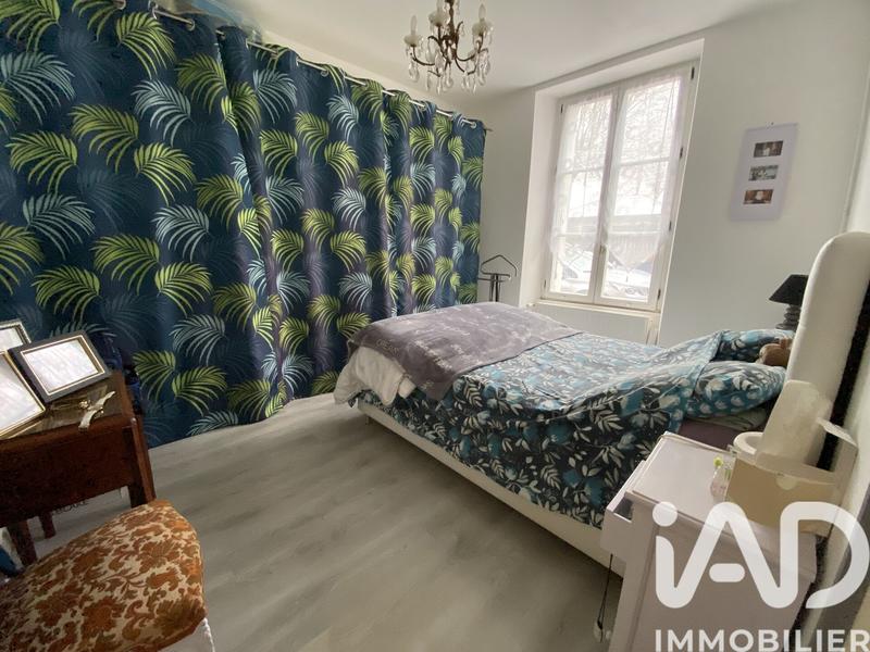 Maison - 95 m² - 5 pièces