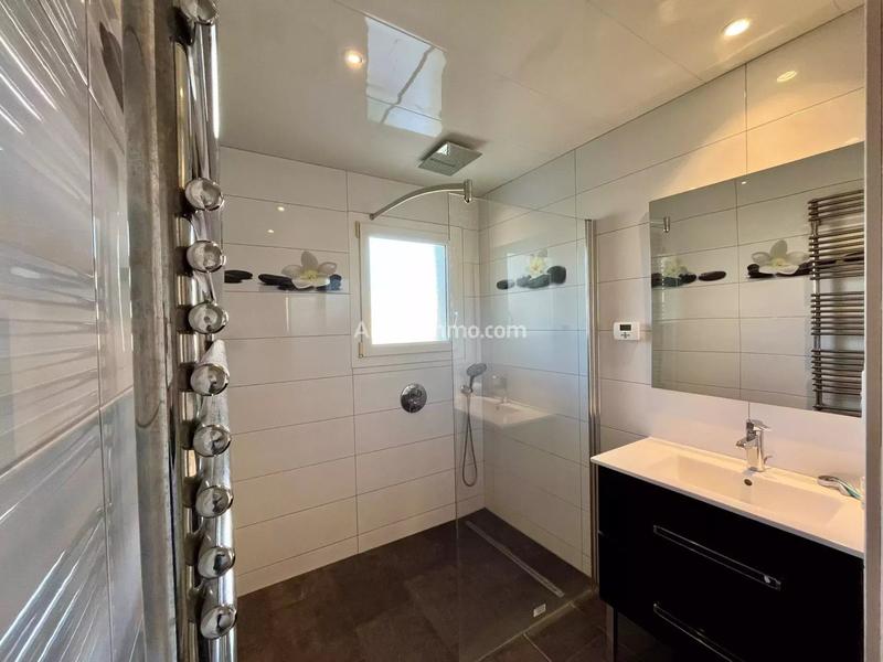 Maison - 197 m² - 6 pièces