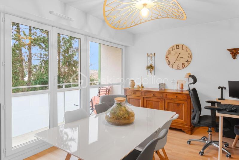 Appartement - 77 m² - 4 pièces