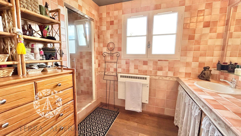 Villa - 225 m² - 7 pièces