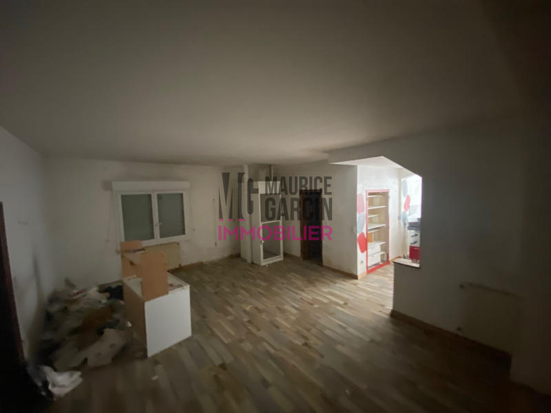 Maison - 280 m² - 6 pièces