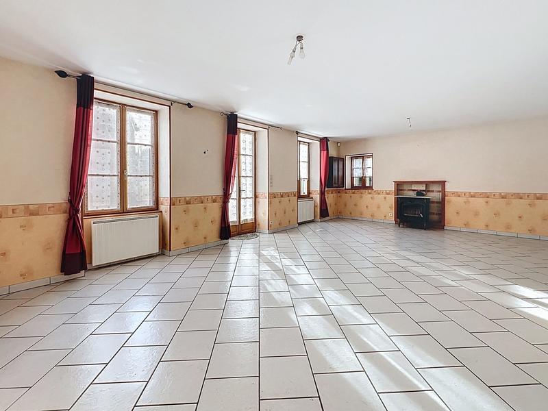 Maison - 141 m² - 6 pièces