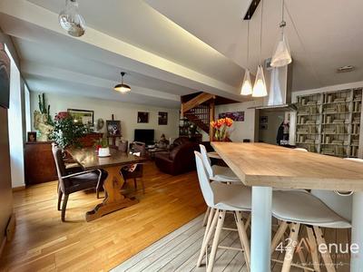 Appartement - 141 m² - 5 pièces