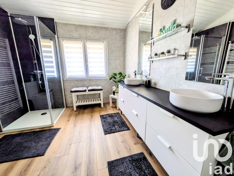 Maison - 160 m² - 5 pièces