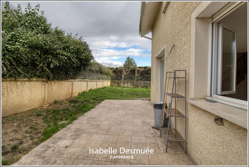 Maison - 104 m² - 4 pièces