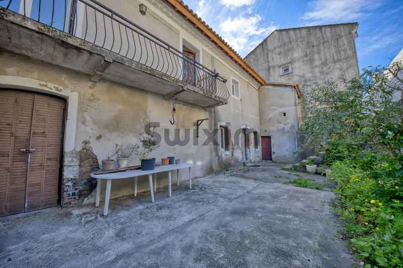 Maison de village - 138 m² - 9 pièces