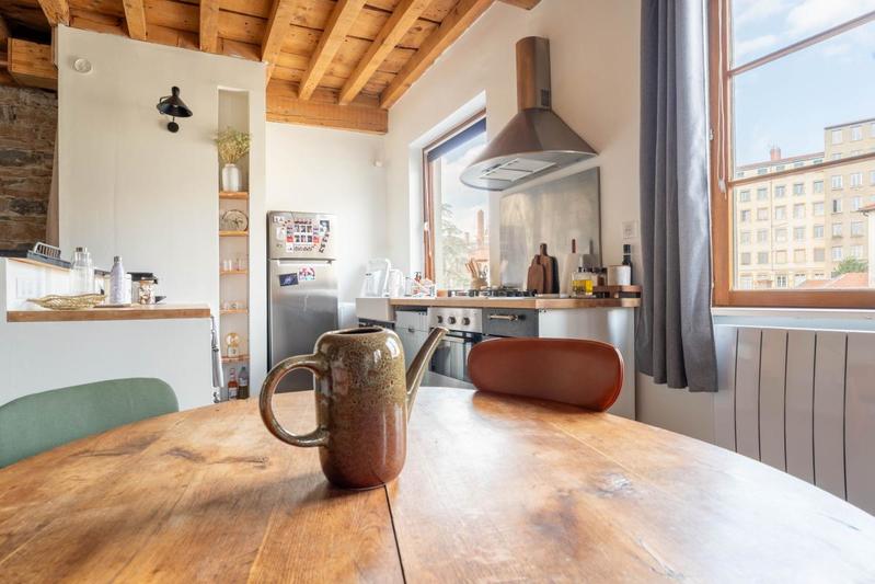 Loft - 56 m² - 2 pièces