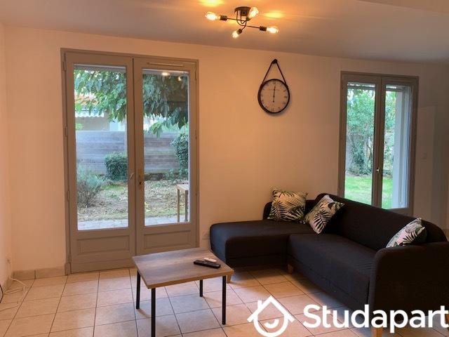 Chambre - 12 m² - 1 pièce