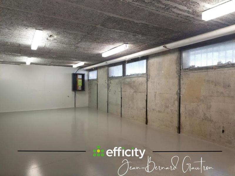 Bureau - 446 m² - 14 pièces