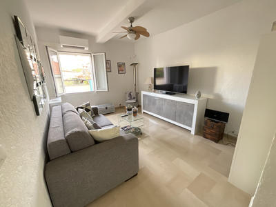 Appartement - 90 m² - 4 pièces