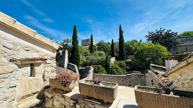 Maison - 180 m² - 9 pièces