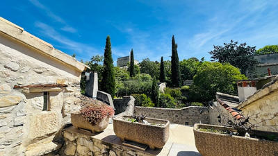 Maison - 180 m² - 9 pièces