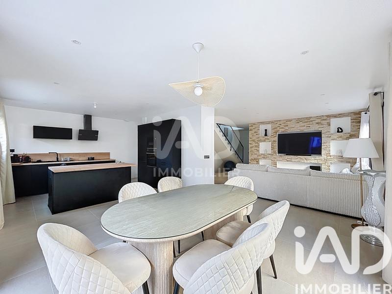 Maison - 150 m² - 5 pièces