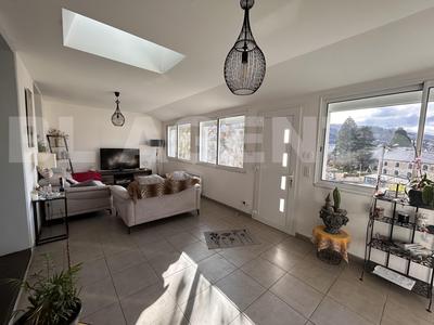 Maison de ville - 141 m² - 8 pièces