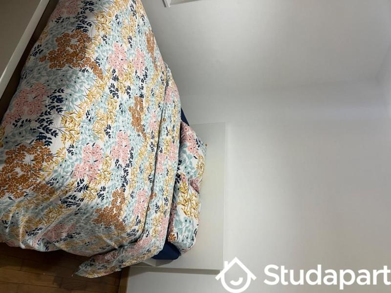 Chambre - 9 m² - 1 pièce