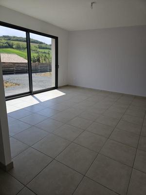 Villa - 90 m² - 4 pièces