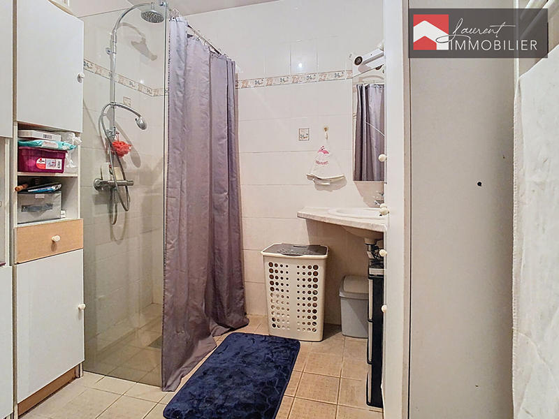 Maison - 210 m² - 10 pièces