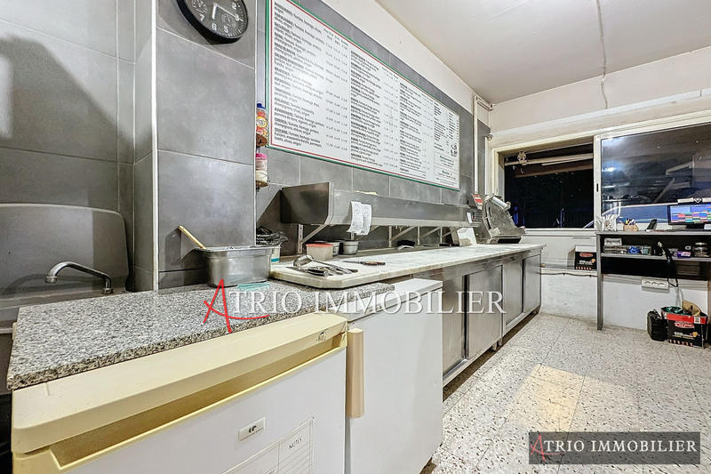 Fonds de commerce - Magasins - 56 m²