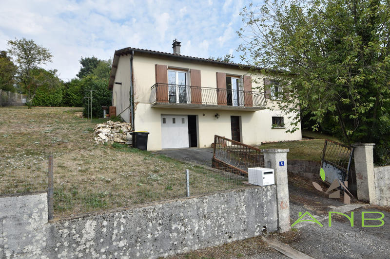 Maison traditionnelle - 85 m² - 4 pièces