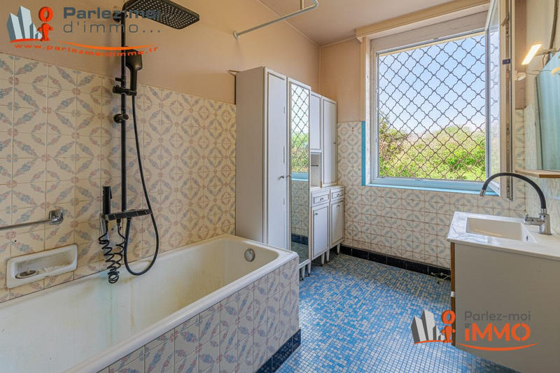 Maison - 195 m² - 7 pièces