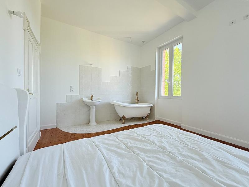 Manoir - 448 m² - 12 pièces