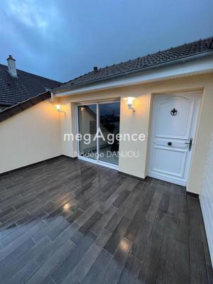 Maison - 174 m² - 9 pièces