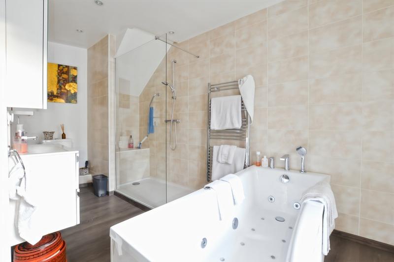 Maison - 176 m² - 6 pièces