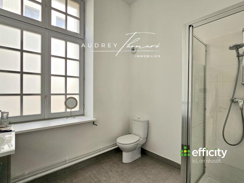 Appartement - 175 m² - 6 pièces