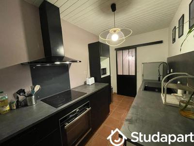 Chambre - 9 m² - 1 pièce