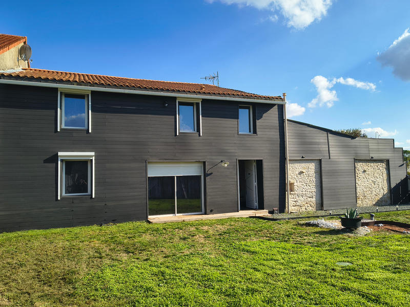 Maison - 119 m² - 2 pièces